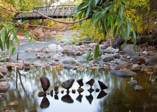 Top 10 Amazing Examples of Rock Balancing Art