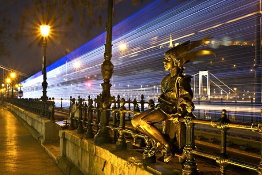 Top 10 Extended Exposure Images of Christmas Trams