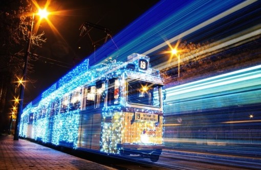 Top 10 Extended Exposure Images of Christmas Trams