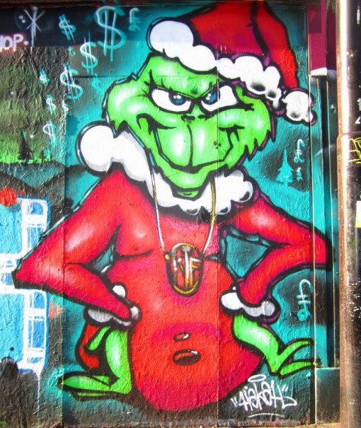 Top 10 Amazing Examples of Christmas Street Art