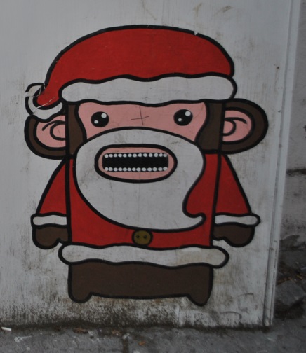 Top 10 Amazing Examples of Christmas Street Art