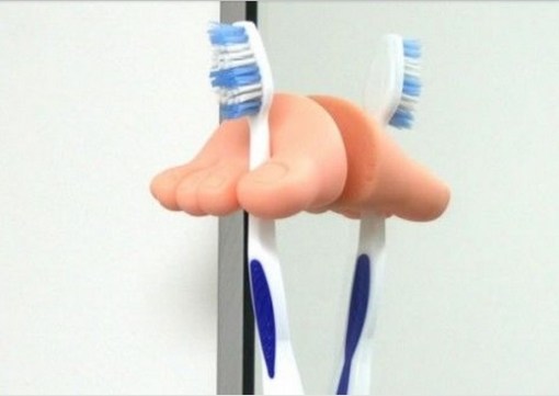 Top 10 Crazy and Unusual Toothbrush Holders