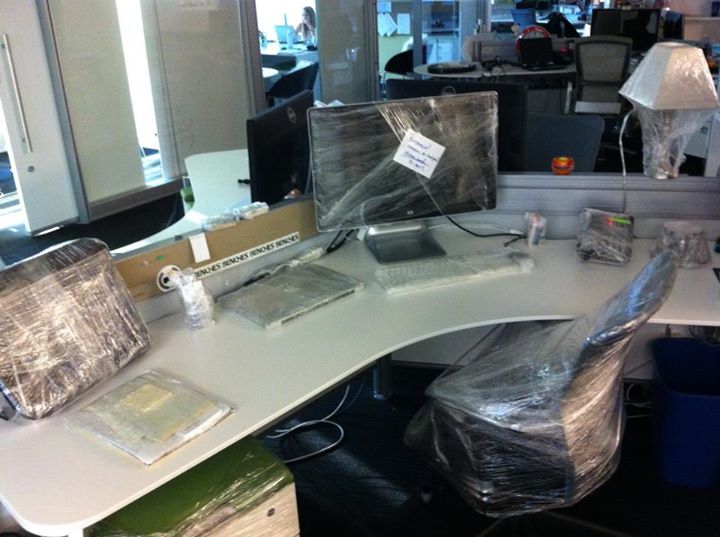 shrink-wrapped-desk-prank