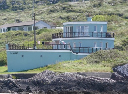 Top 10 Crazy Inland Ship & Boat Houses