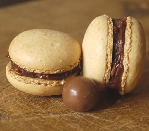 Malteser Macarons