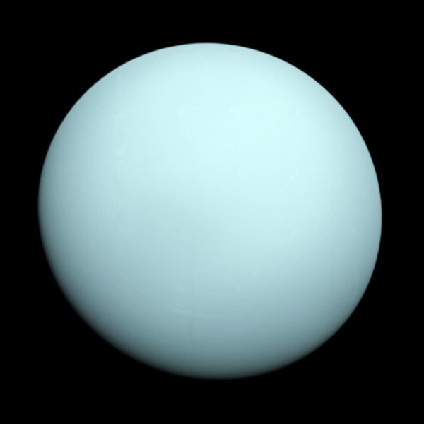 Lossy Page1 800px Uranus As Seen By Nasa S Voyager 2 Tif