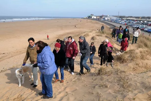 Friends of Redcar campaign to clean up Coatham dunes