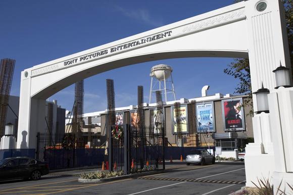 An entrance gate to Sony Pictures Studios is pictured in Culver City, California December 19, 2014. REUTERS/Mario Anzuoni
