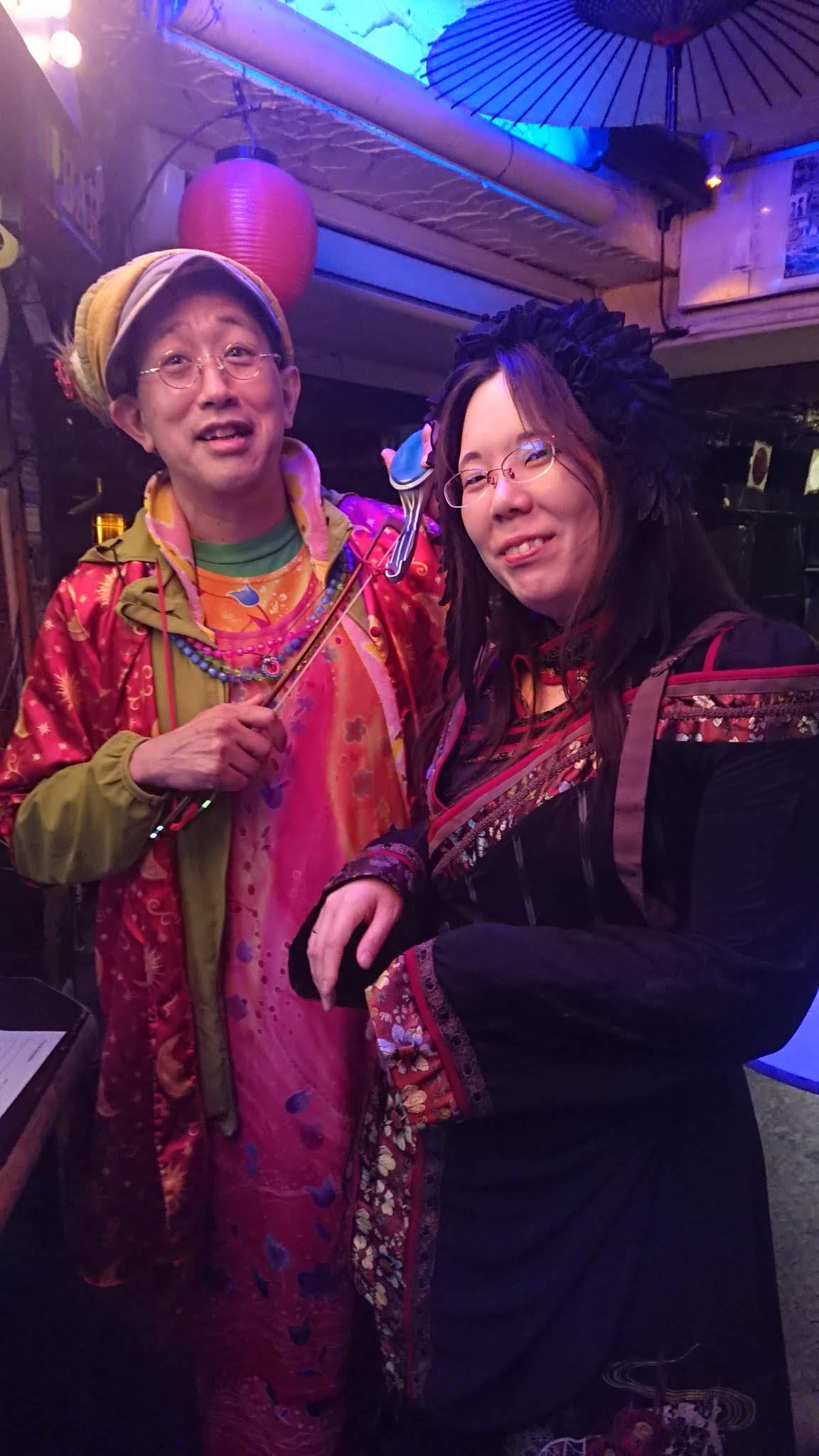 ひんでんさんと、教祖様になってしまった女性。RT 無機質な狂気★1良し2良しのりこ良し★ @modacopa ひんでんさんと、教祖様になってしまった女性。RT 無機質な狂気★1良し2良しのりこ良し★ @modacopa