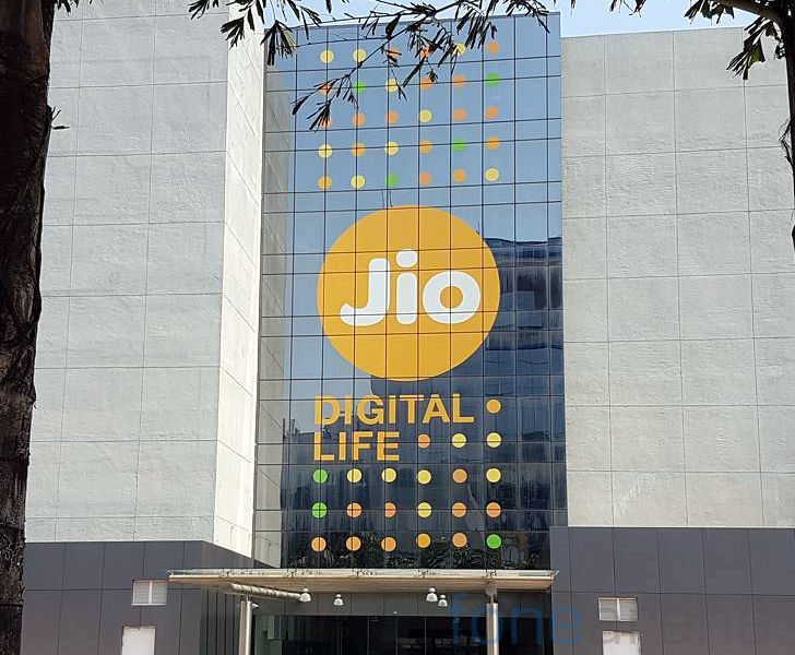 Reliance Jio offers JioNet high speed Wi-Fi at Uppal Stadium for India-Bangladesh test match