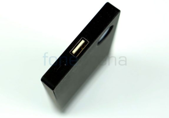 catz-cz-p850-4000mah-power-bank_fonearena-04