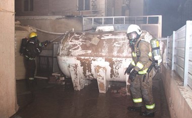السيطرة على حريق «مدخنة فندق» وإخماد ألسنة لهب في محيط خزان مياه