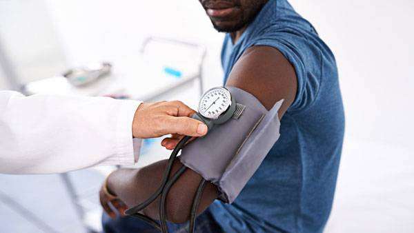 انخفاض ضغط الدم في الصيام
