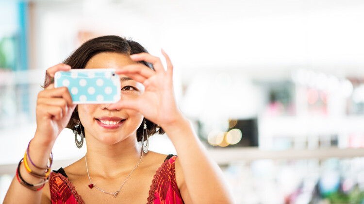 Phone - 7 Questions That Will Help You Decide Which Camera To Buy