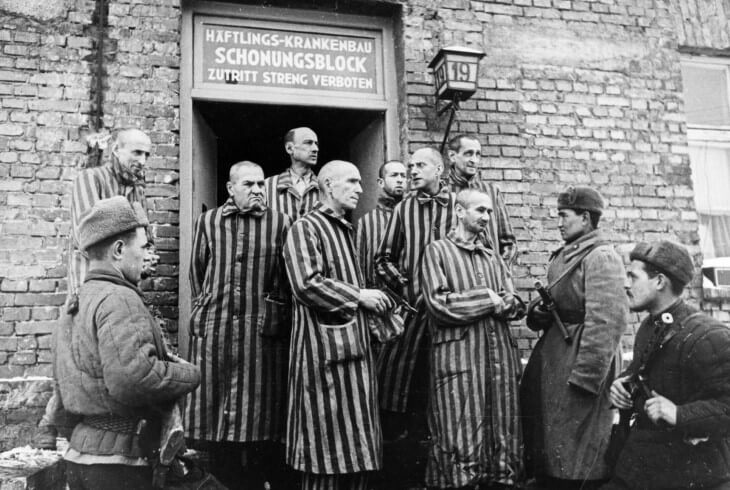 سجناء أوشفيتز