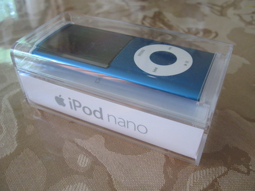 iPod Nano 8 GB Blue 4th Generation