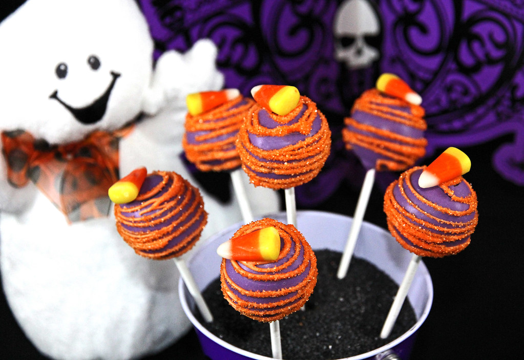 Halloween Ghost's Candy Corn Cake Pops