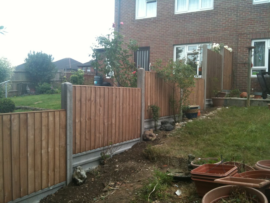 Fencing in Stanstead Abbotts