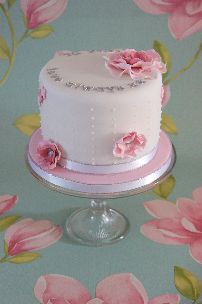 Little Cakes Silver Wedding Cake