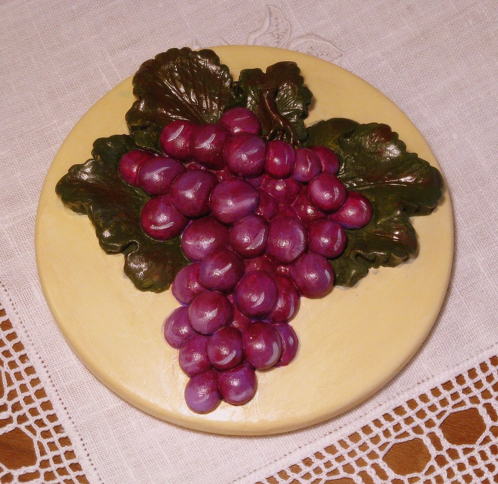 uvas (grapes)