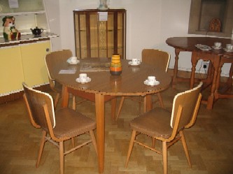 retro dining table & chairs