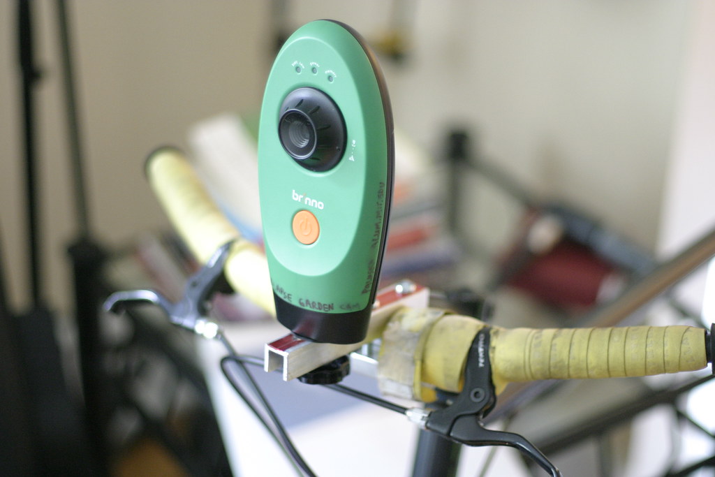 simple camera mount for bicycle handlebars