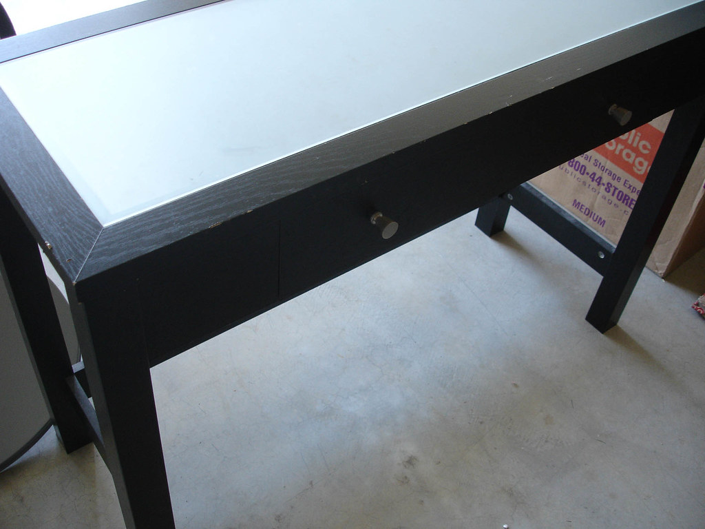 Black Modern Style Desk/Entry Table