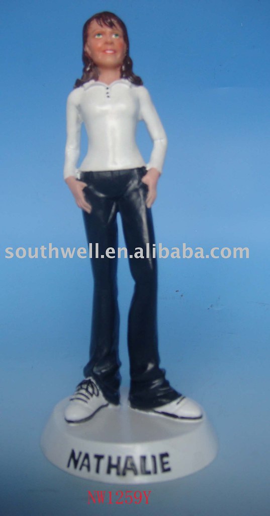 polyresin figure figurine