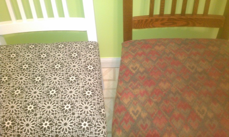 breakfast nook chairs - after/before - close up