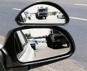 Auxilary Wide-Angle Side-View Mirror (Medium)