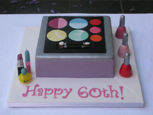 Make-up box 60th Birthday cake