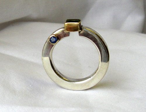 Refurbished Peridot and Sapphire Ring, 3