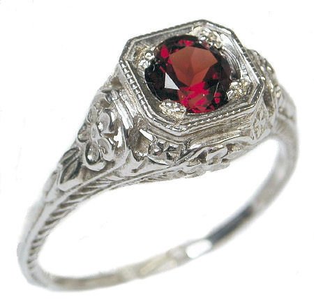 Antique Style Sterling Silver Filigree .65ct Mozambique Garnet Ring (sz 6.5)