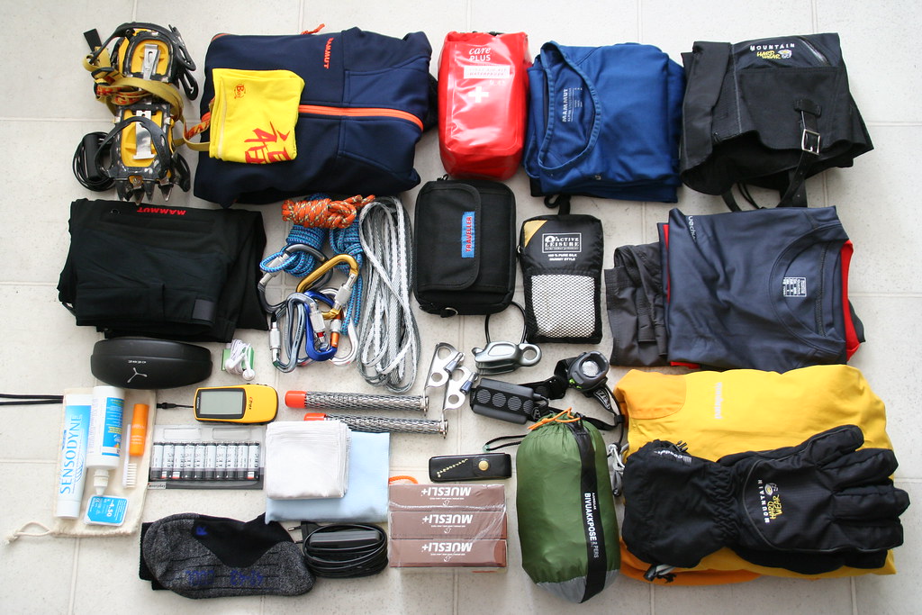 My backpack: trekking gear for the Monte Rosa trekking