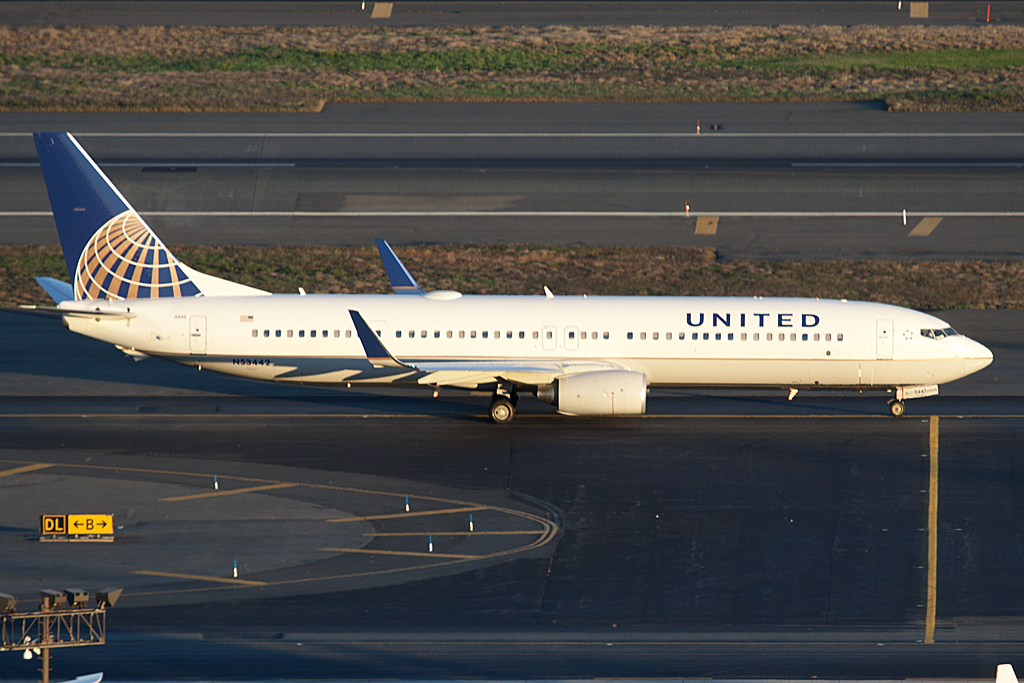 N53442 Continental United Airlines EWR Newark AIrport