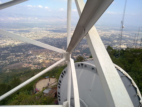 Installing antennas on Port-au-Prince communciations towers