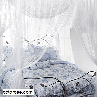 4 Poster / Four Corner Cream Bed Canopy Plus green hamper Mosquito Net Full Queen King