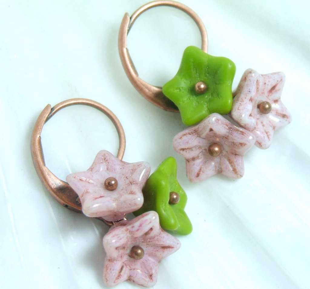 Blushing Wasabi Bouquet Earrings