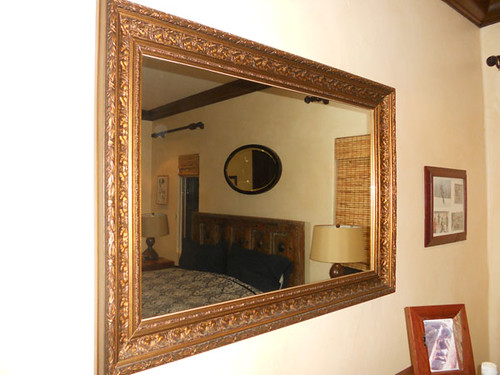 Decorative gold wall mirror Item#: DSCN0024