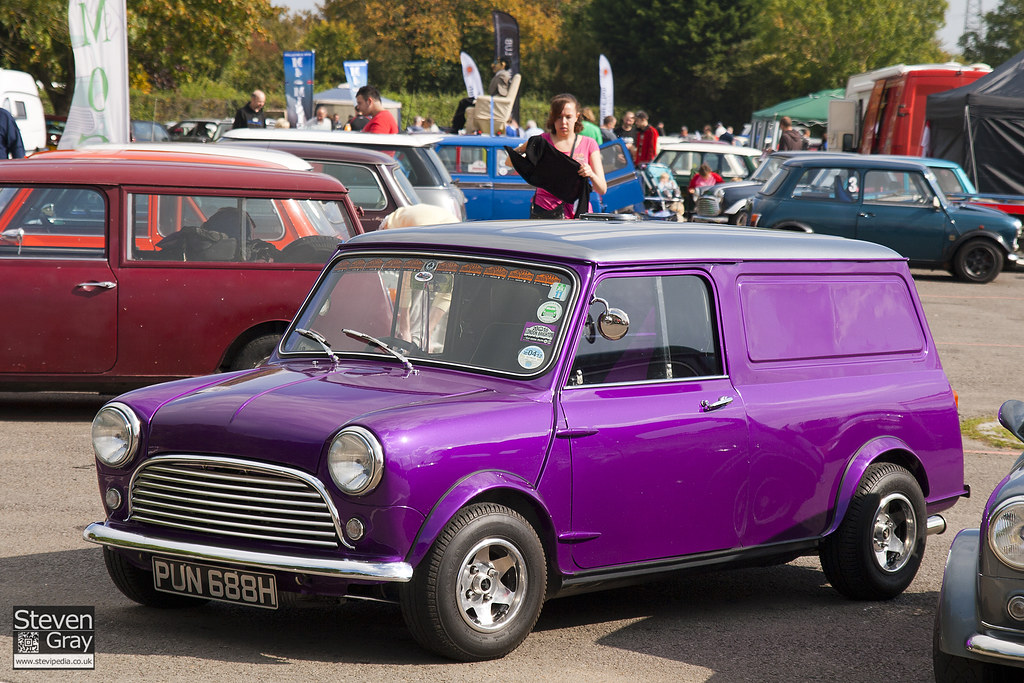 Mini Van - Purple & Silver - 2011 Mini World Action Day - 110923 - Castle Combe - Steven Gray - IMG 8169