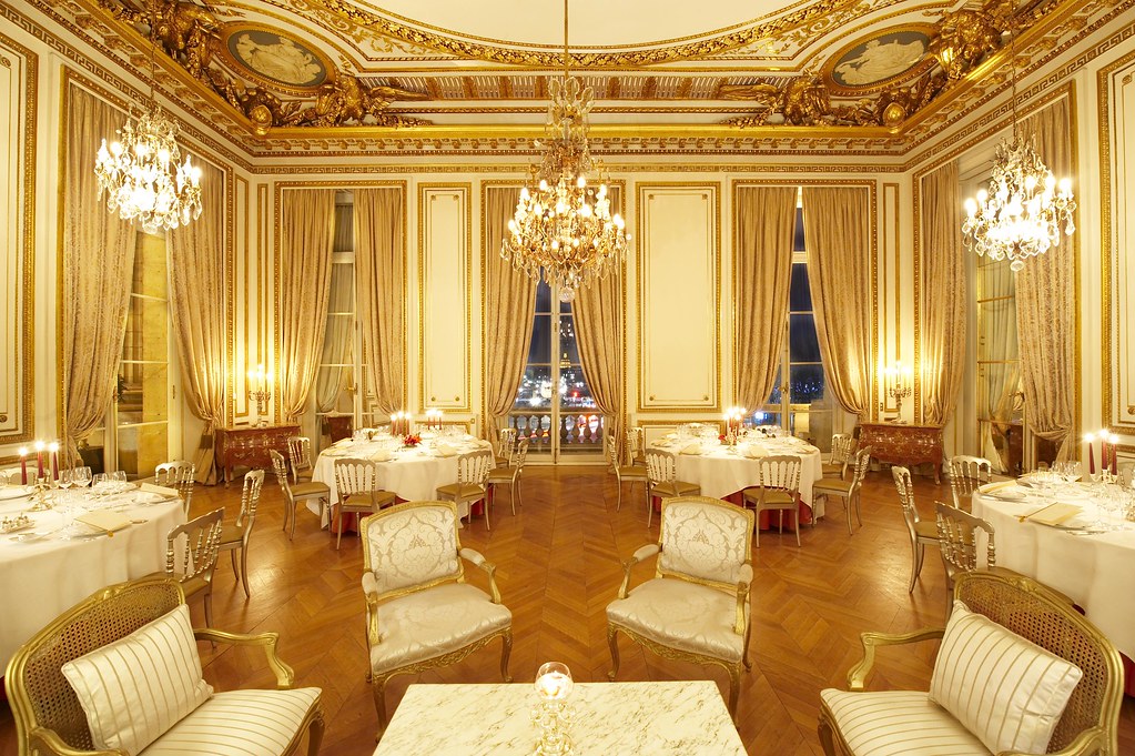 Les Aigles Reception Room, with Golden chandeliers and ornaments at the Htel de Crillon Paris, France
