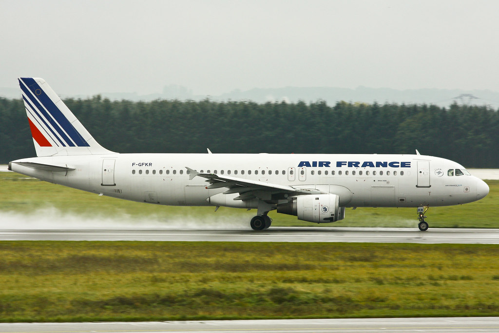 Air France - F-GFKR - Airbus A320-211