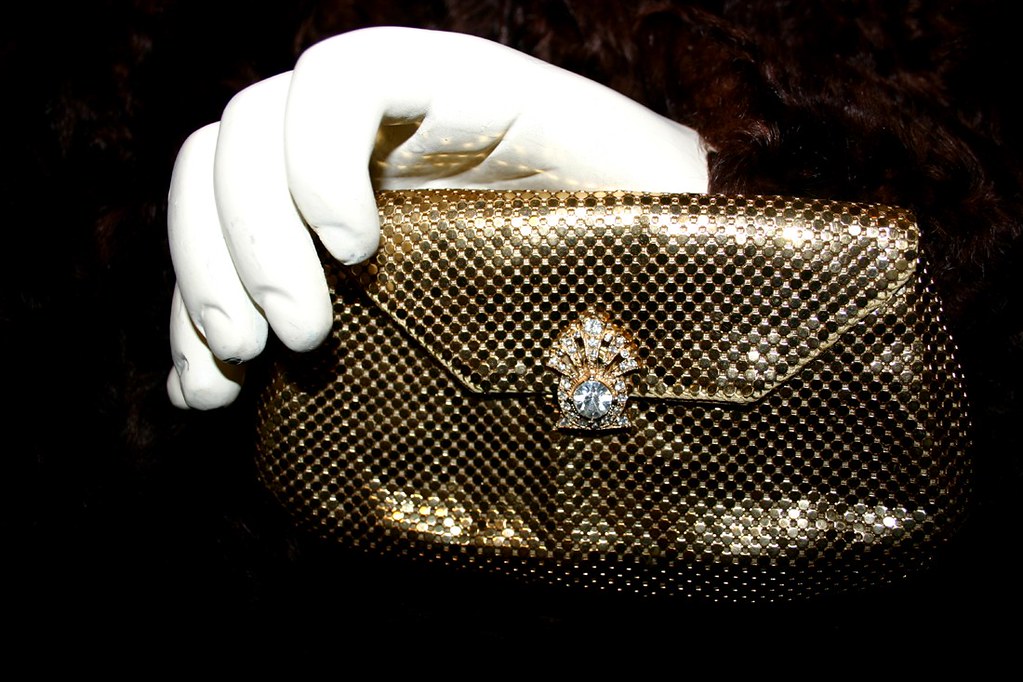 Whiting and Davis Vintage Metallic Evening Clutch bag with Rhinestone clasp - 03