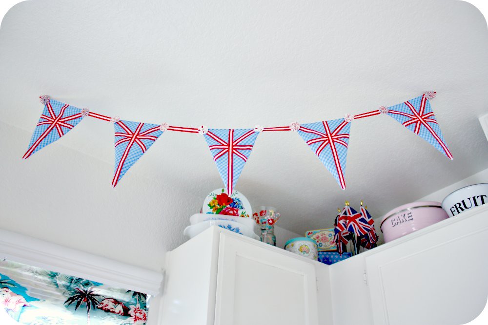 union jack bunting complete