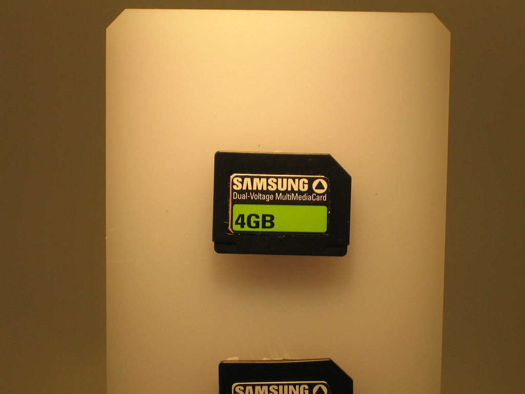 4 GB SD cards