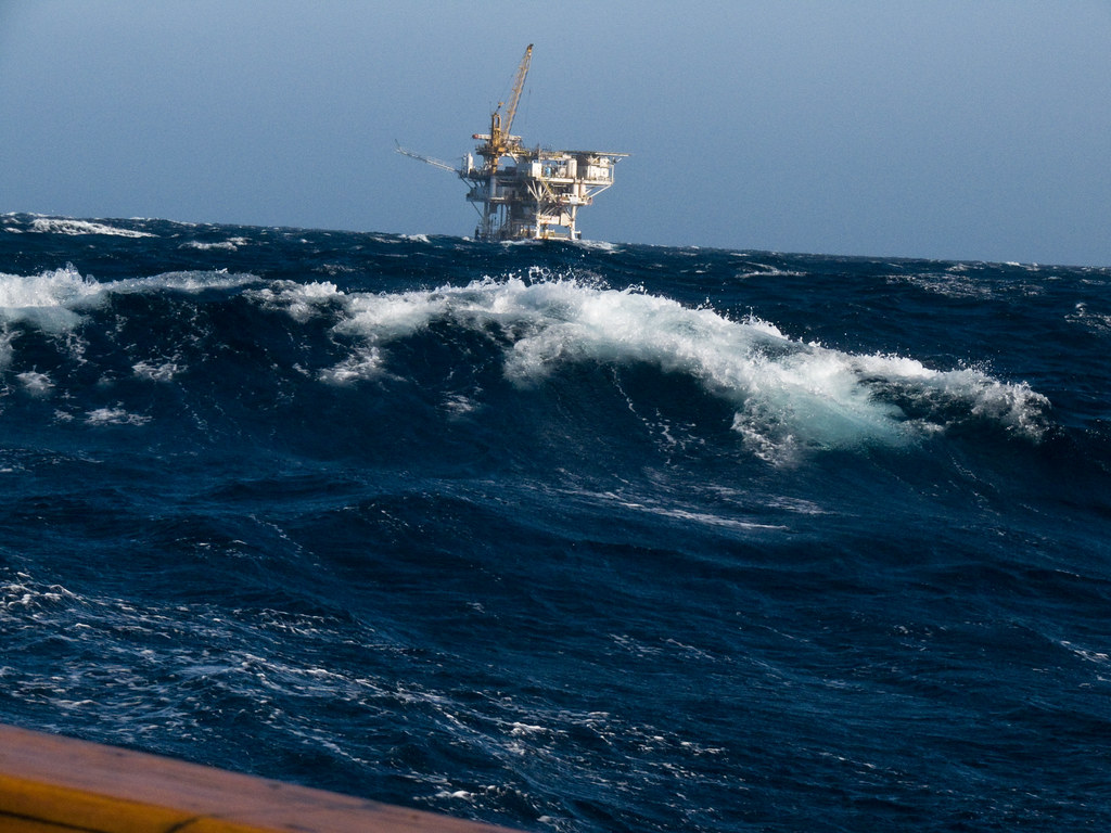 Oil rig platform off Oxnard, CA in 40 kph winds and 10-15' swells