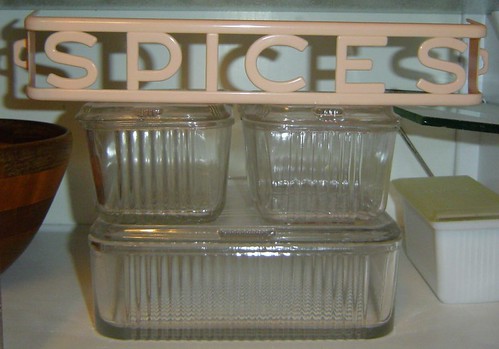 Pink Lustro-Ware SPICES Rack