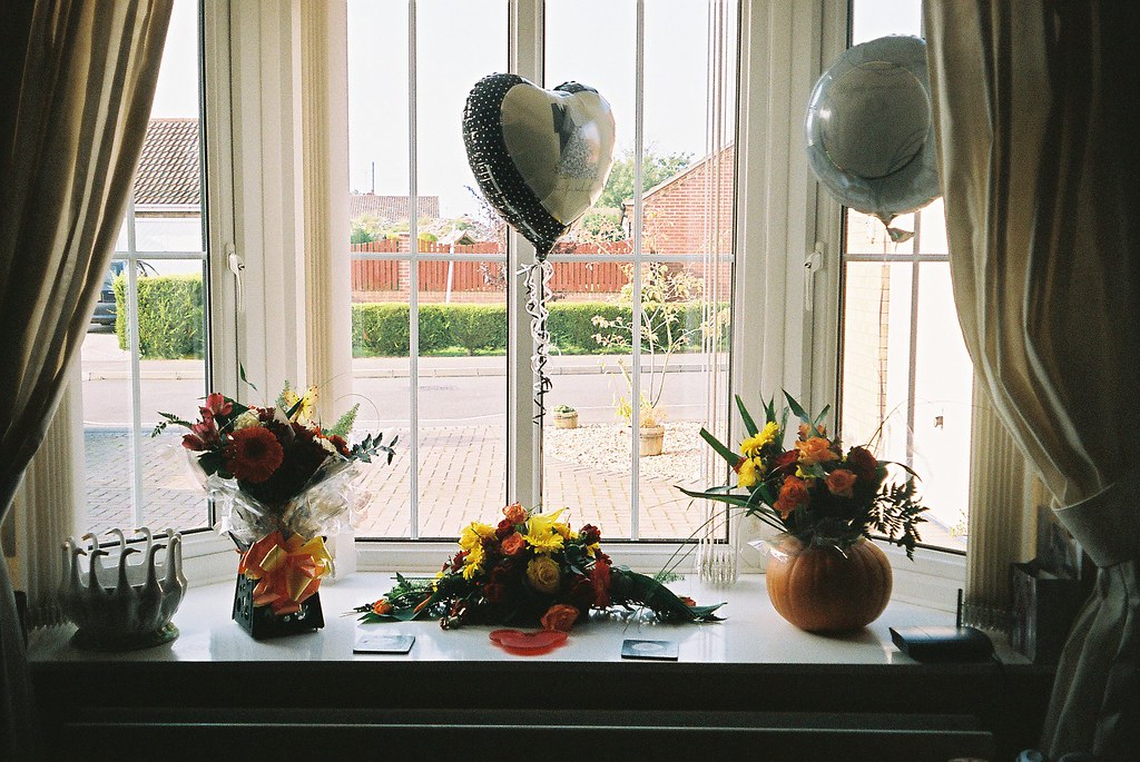 Flowers & Balloons