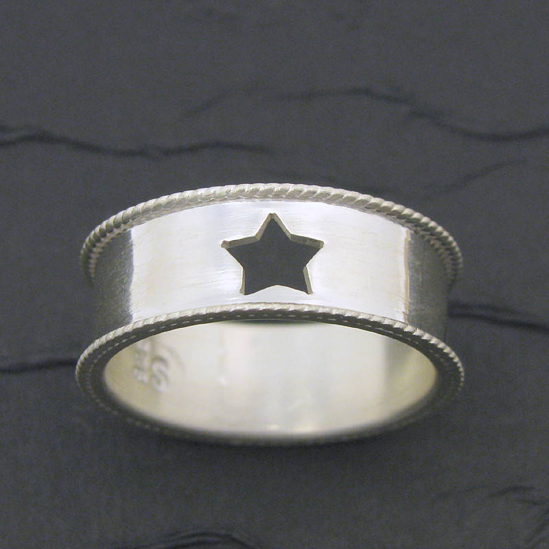 super star sterling silver band ring