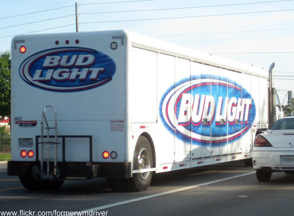 Bud Light Truck... Notice the clear L.E.D.'s on the trailer!